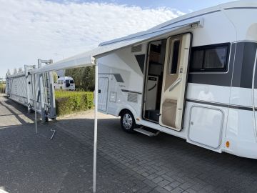 Adria MATRIX 600 DT Nav | Zonnepaneel | Hefbed